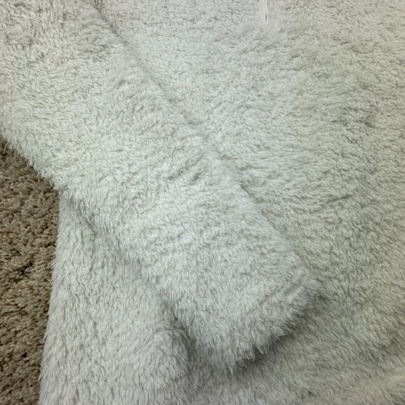 Patagonia Women’s White Small Fuzzy Super Soft 1/4 Zip Pullover W Logo Outdoors - Picture 10 of 11